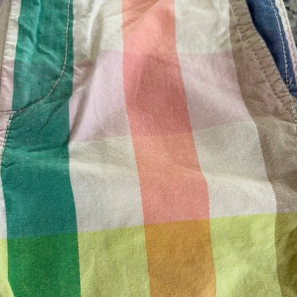 GAP Kids Plaid Shorts - Picture 2 of 6